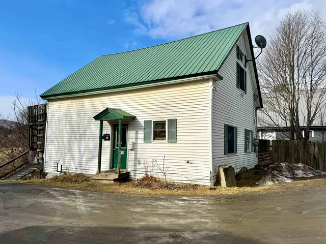 $275,000 | 31-33 Colby Street, Colebrook, NH 03576
