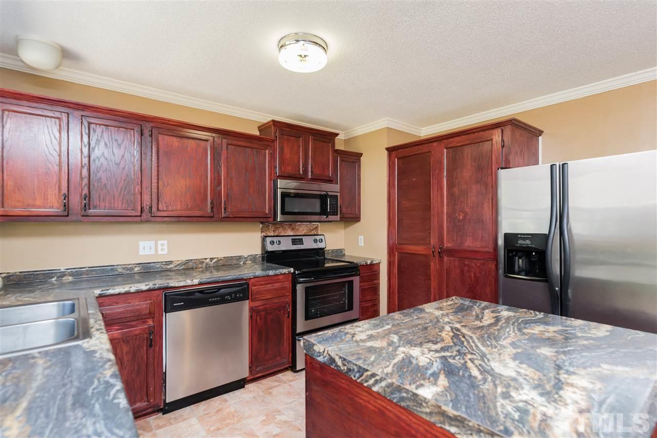 1604 Netherfield Lane Raleigh, NC 27610 - Photo 9 of 20 Gallery Image 9