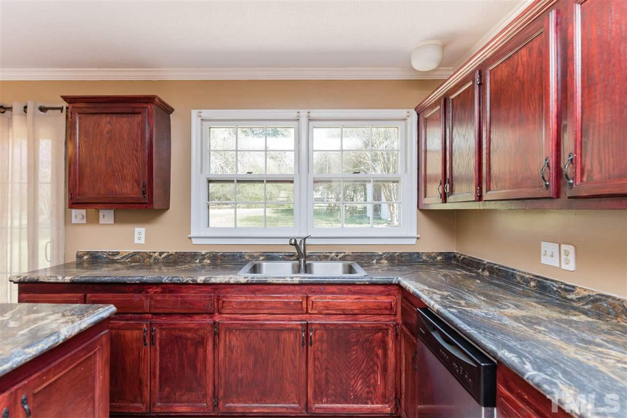 1604 Netherfield Lane Raleigh, NC 27610 - Photo 10 of 20 Gallery Image 10