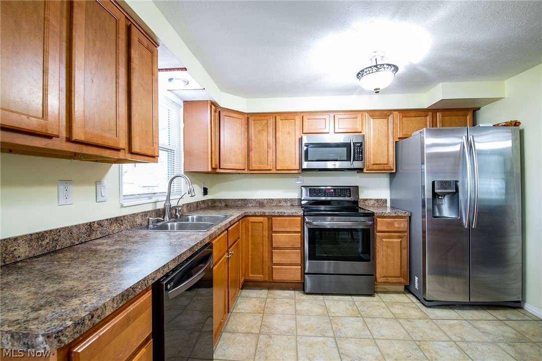 4892 Windfall Road Medina, OH 44256 - Photo 9 of 24 Gallery Image 9