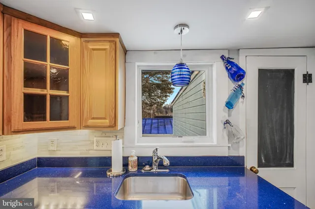 $2,850 | 1109 Caroline Street, Fredericksburg, VA 22401