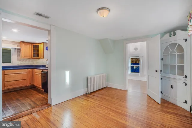 $2,850 | 1109 Caroline Street, Fredericksburg, VA 22401