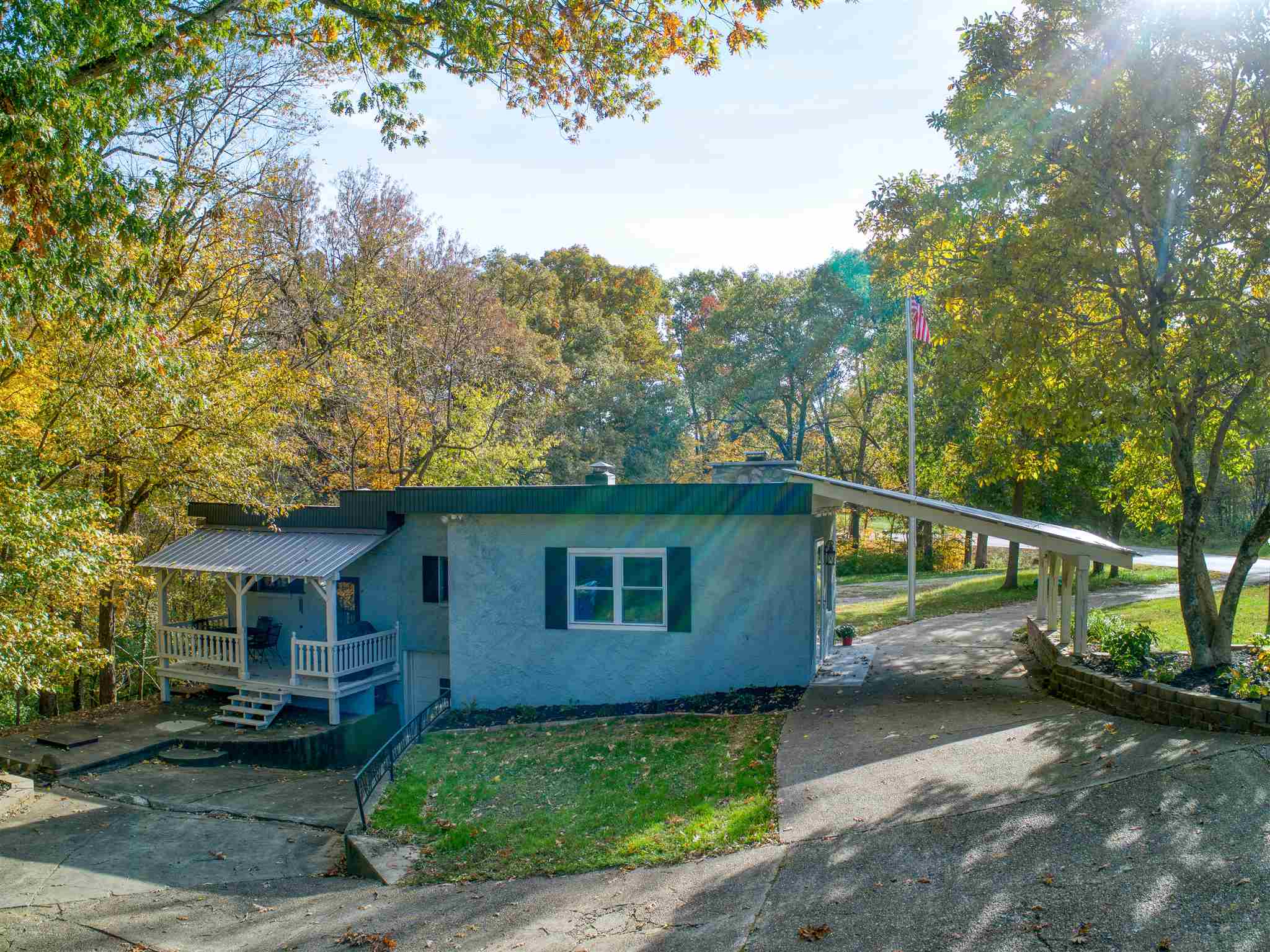 10031 Fischer Road Evansville, IN 47720 - Photo 2 of 28 Gallery Image 2