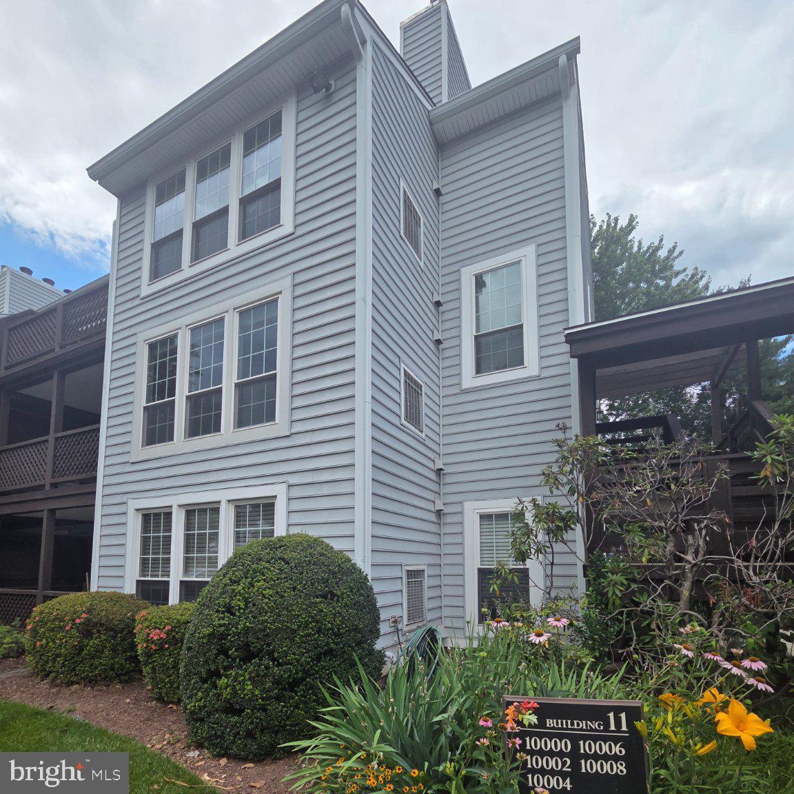 10000 Oakton Terrace Road Oakton, VA 22124 - Photo 1 of 2 Charming one-level living