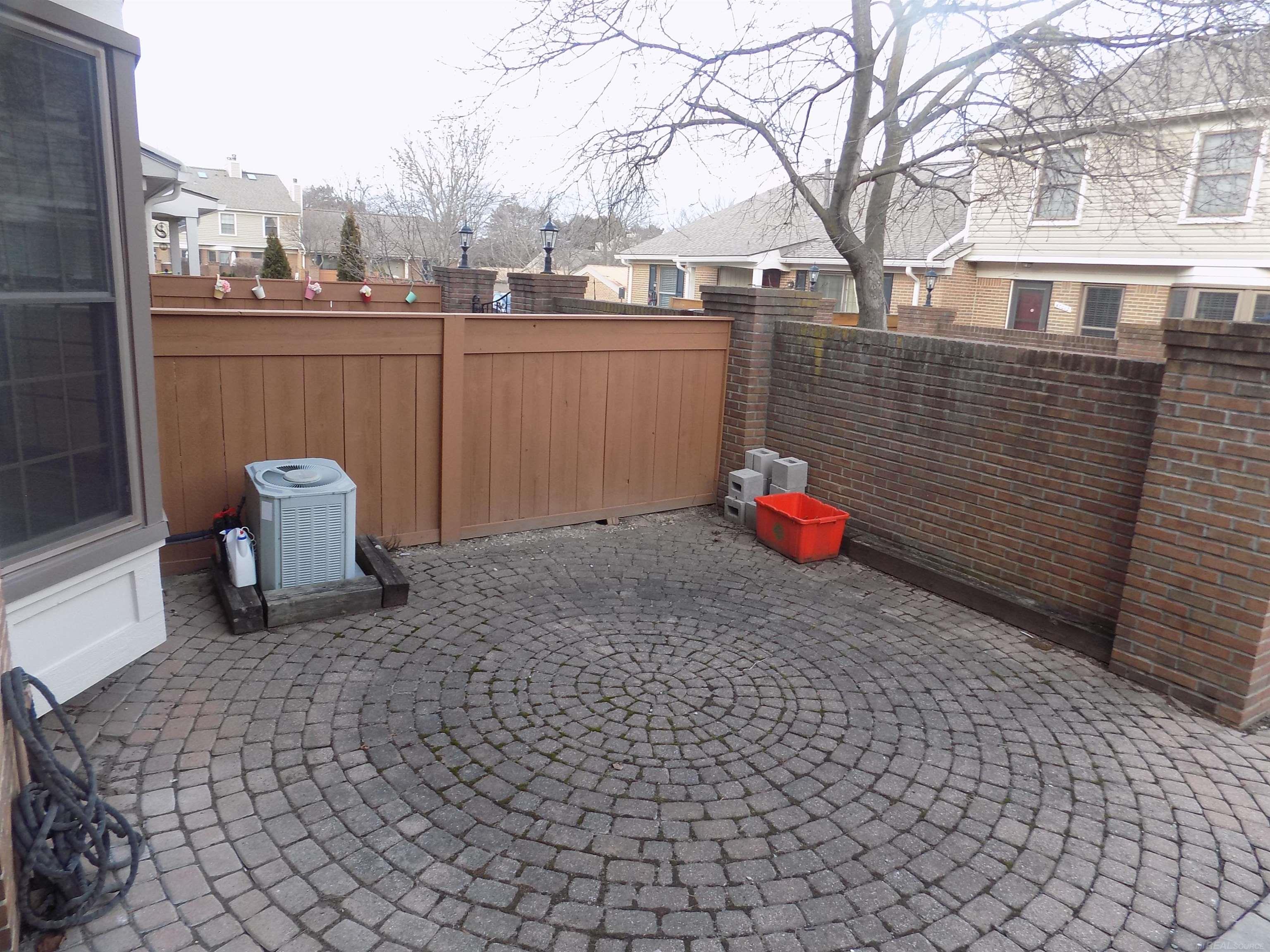 40043 Crosswinds Road Novi, MI 48375 - Photo 11 of 13