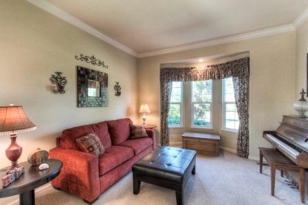 951 Spring Grove Road Hollister, CA 95023 - Photo 4 of 26 Gallery Image 4