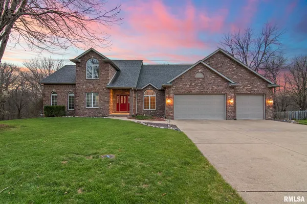 $575,000 | 1601 Ascot Chase, Sherman, IL 62684