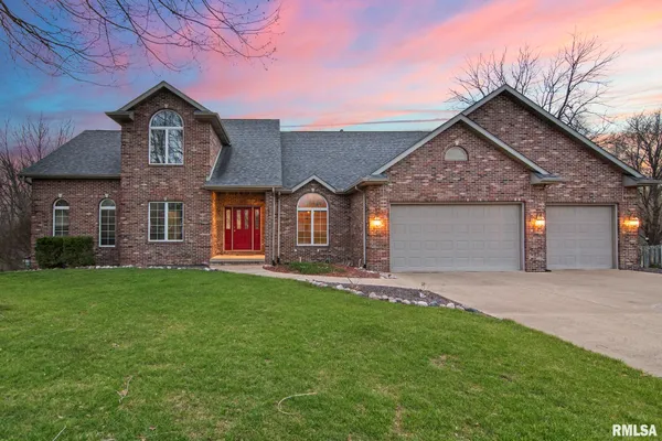 $575,000 | 1601 Ascot Chase, Sherman, IL 62684