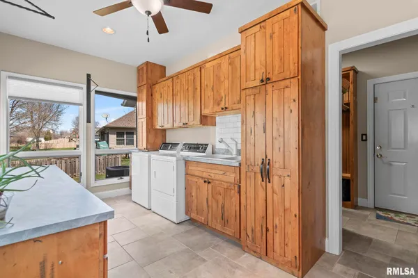 $575,000 | 1601 Ascot Chase, Sherman, IL 62684