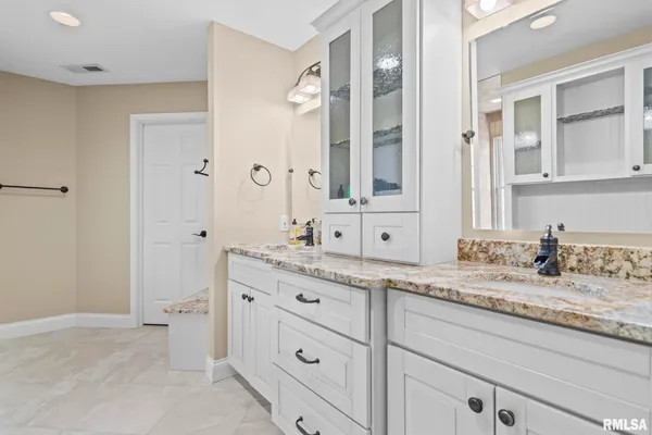 $575,000 | 1601 Ascot Chase, Sherman, IL 62684