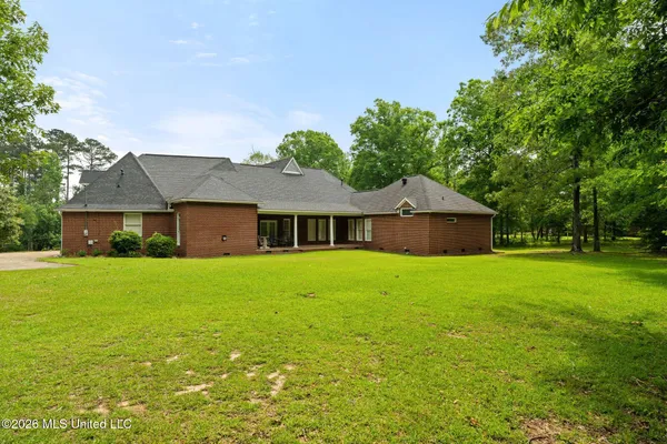 $640,000 | 21 Shady Creek Trail Northeast, Brookhaven, MS 39601