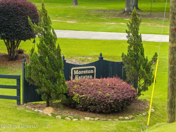 $640,000 | 21 Shady Creek Trail Northeast, Brookhaven, MS 39601