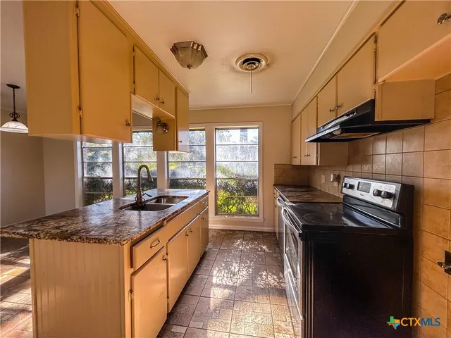 $289,900 | 902 Joplin Street, Victoria, TX 77904