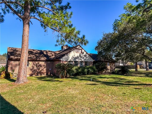 $289,900 | 902 Joplin Street, Victoria, TX 77904