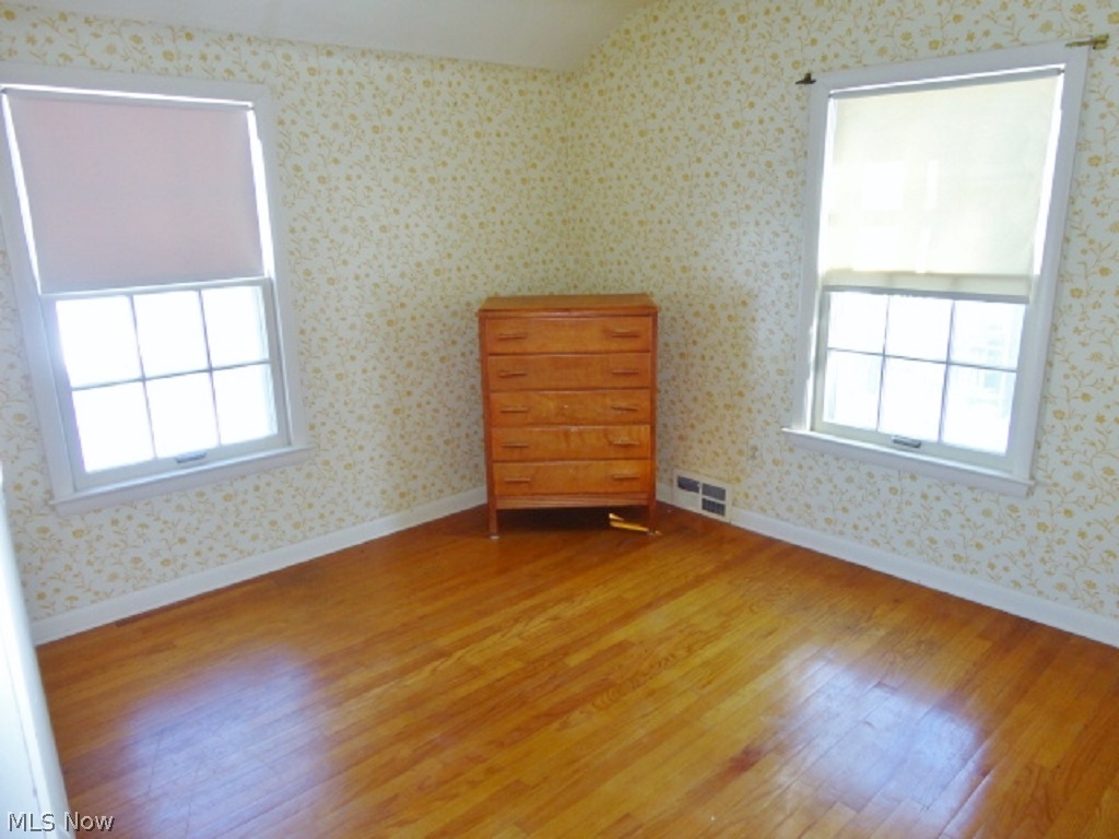 3005 Chadbourne Road Cleveland, OH 44120 - Photo 15 of 19