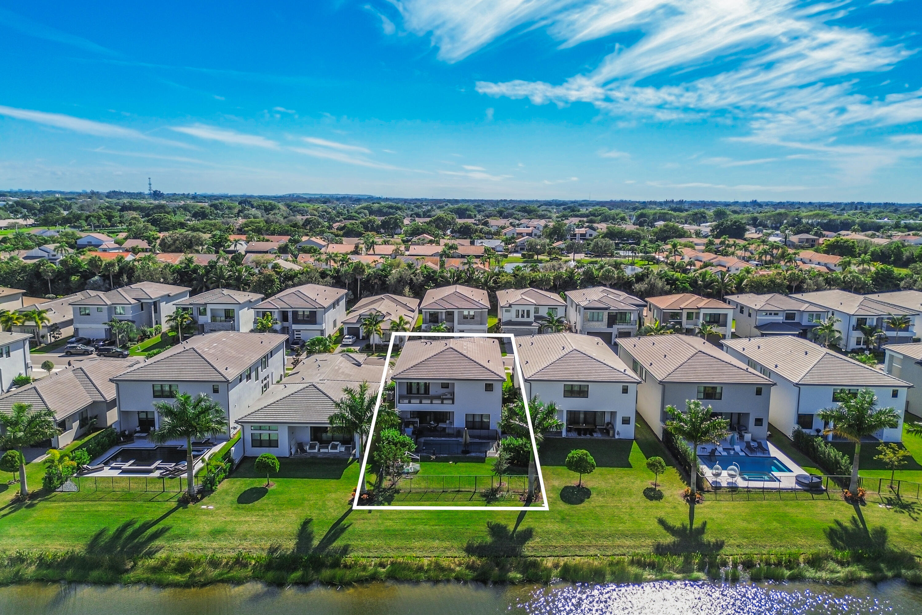 8593 Swinley Frst Way Boca Raton, FL 33434 - Photo 23 of 35 a view of a city