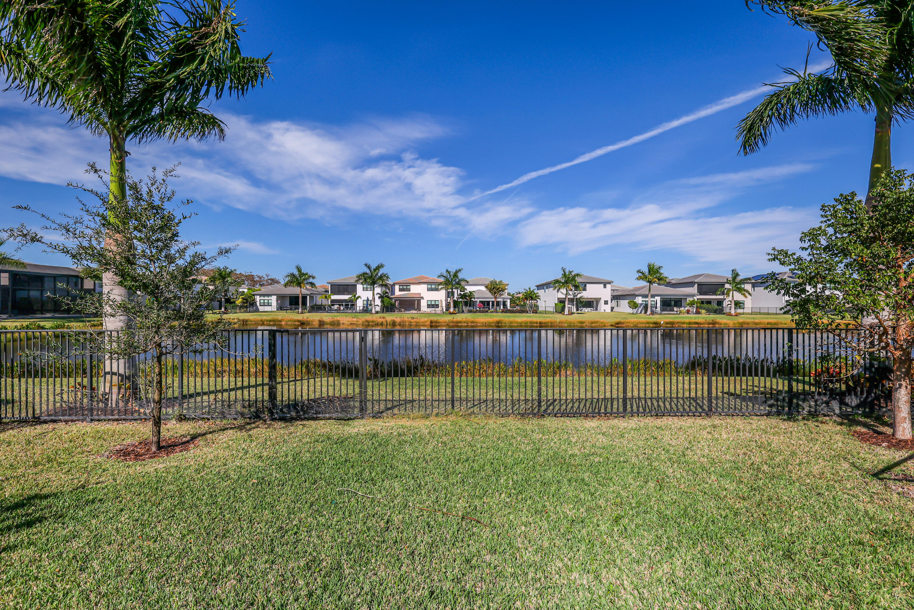 8593 Swinley Frst Way Boca Raton, FL 33434 - Photo 7 of 35 a view of a park