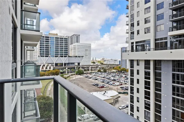 a picture of city view