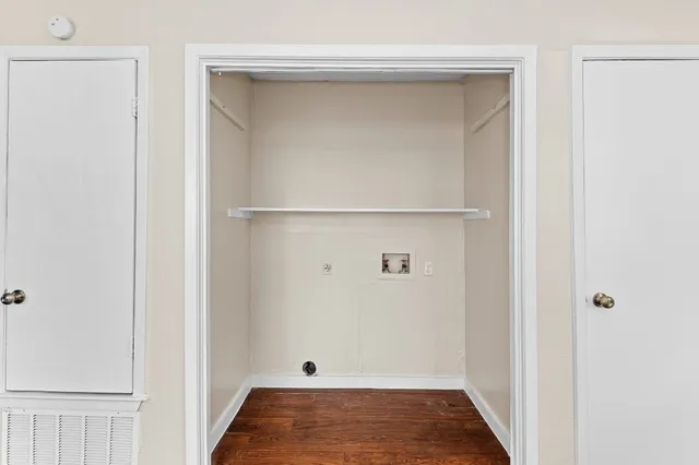 $1,200 | 8412 Garcreek Circle, Unit D, Austin, TX 78724