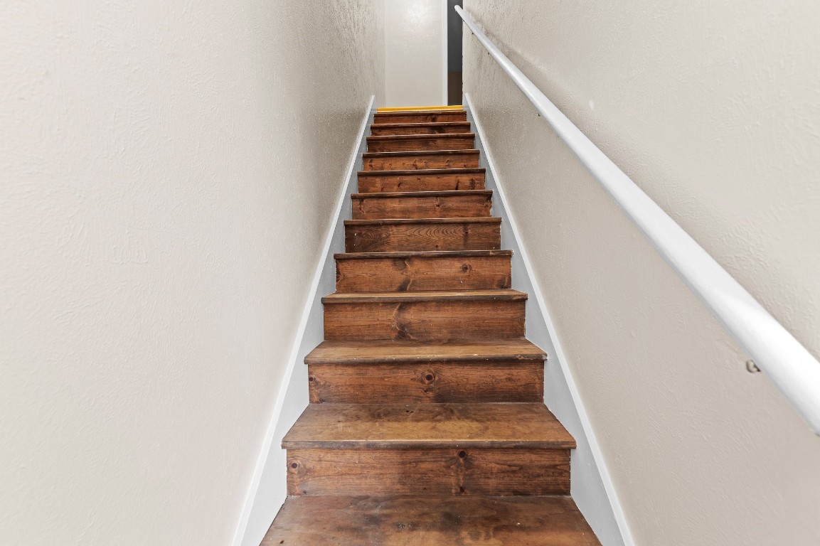 8412 Garcreek Circle, Unit D Austin, TX 78724 - Photo 17 of 23 a view of entryway