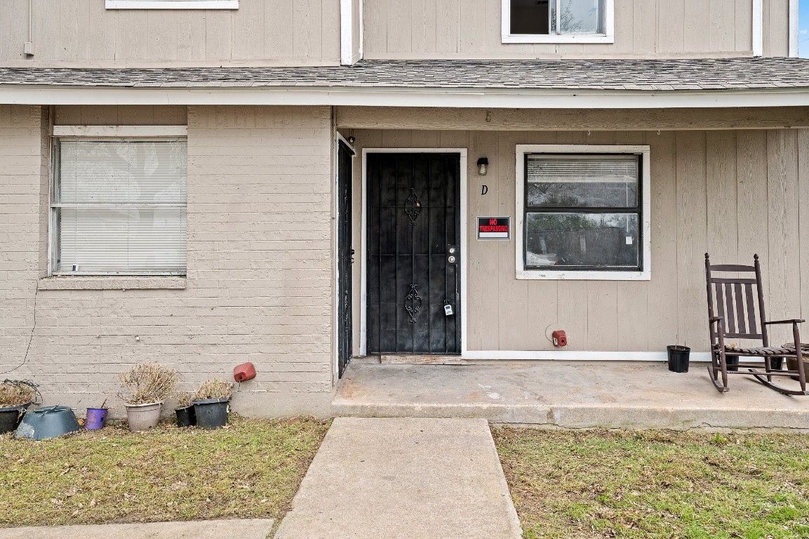 8412 Garcreek Circle, Unit D Austin, TX 78724 - Photo 2 of 23 a view of a entryway of the house