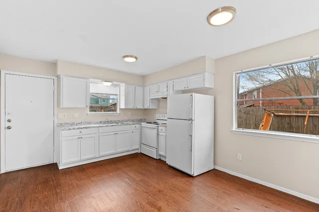 $1,200 | 8412 Garcreek Circle, Unit D, Austin, TX 78724