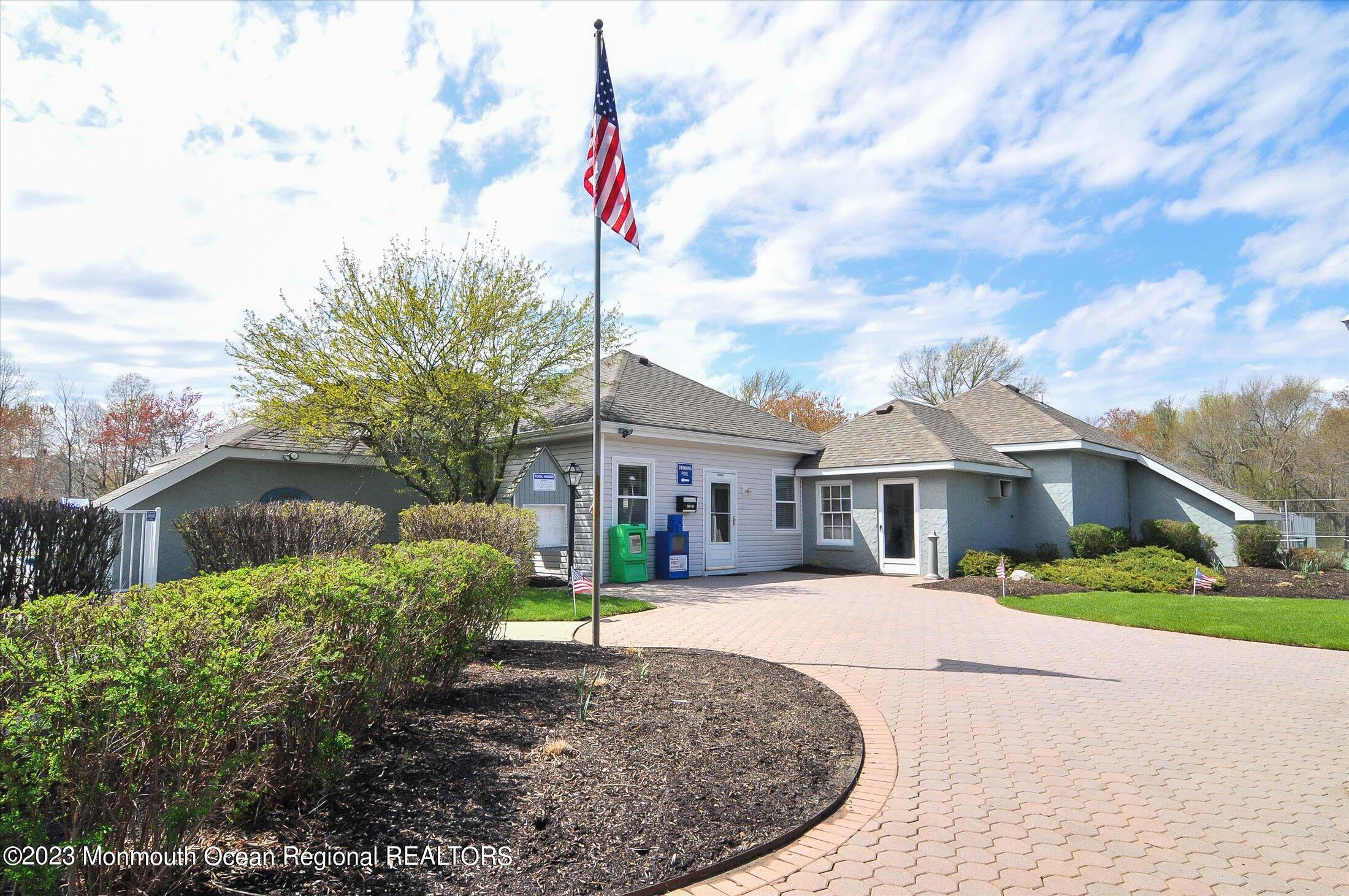 337 Devon Place Morganville, NJ 07751 - Photo 35 of 36 37-AMENITIES