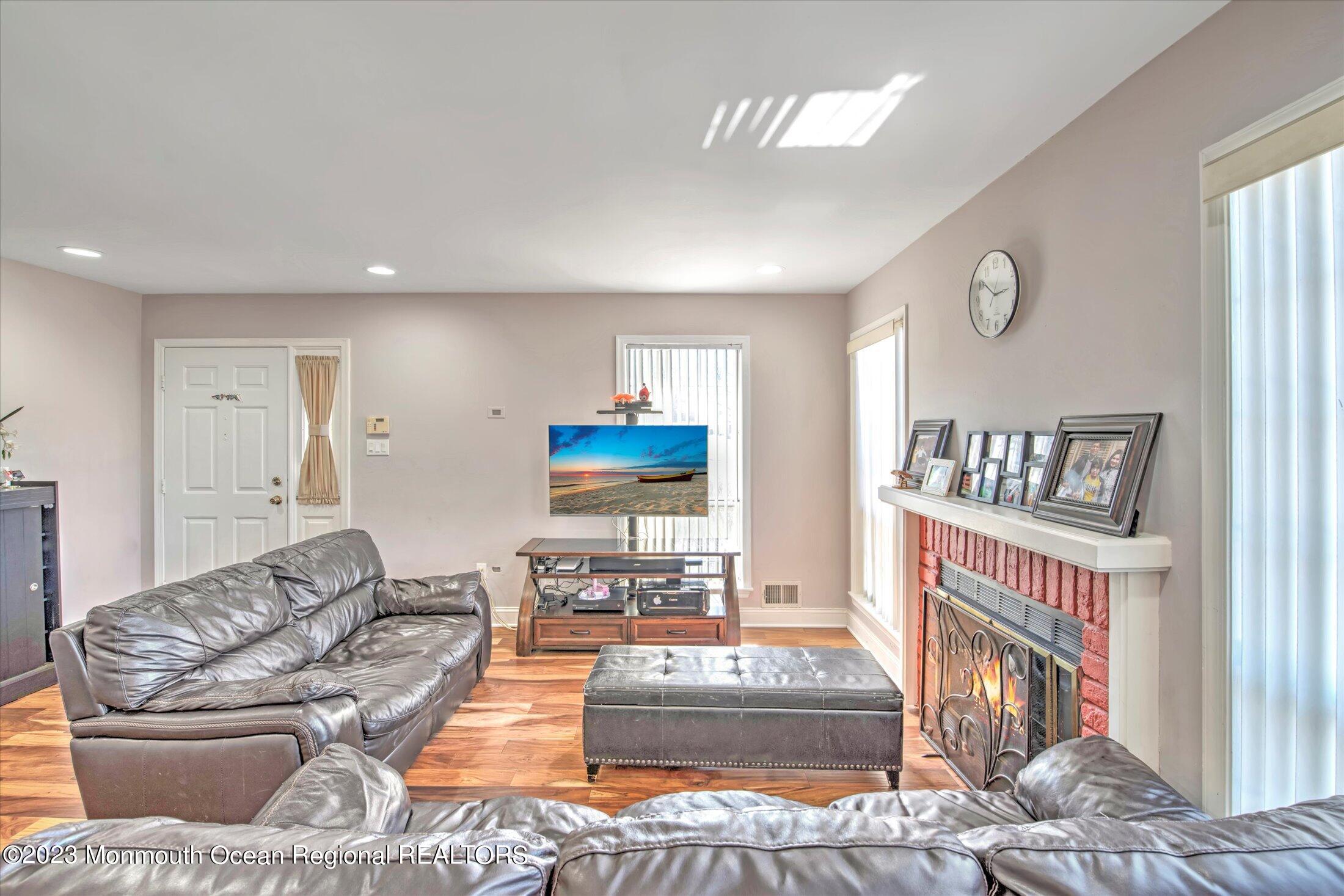 337 Devon Place Morganville, NJ 07751 - Photo 8 of 36 08-LIVING ROOM