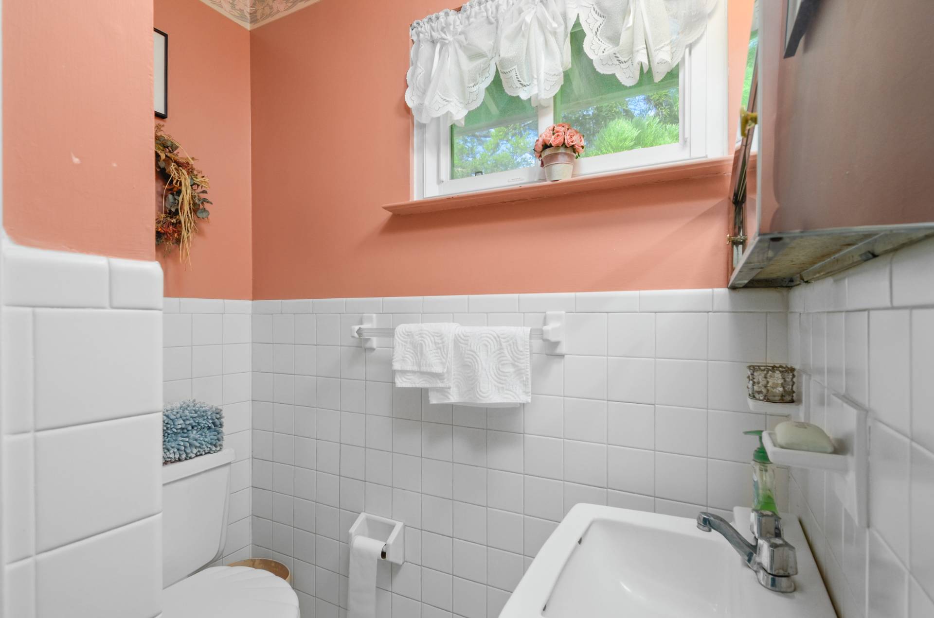 11 Devon Road Amagansett, NY 11930 - Photo 14 of 34 Gallery Image 14