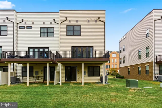 $3,800 | 23551 Buckland Farm Terrace, Ashburn, VA 20148