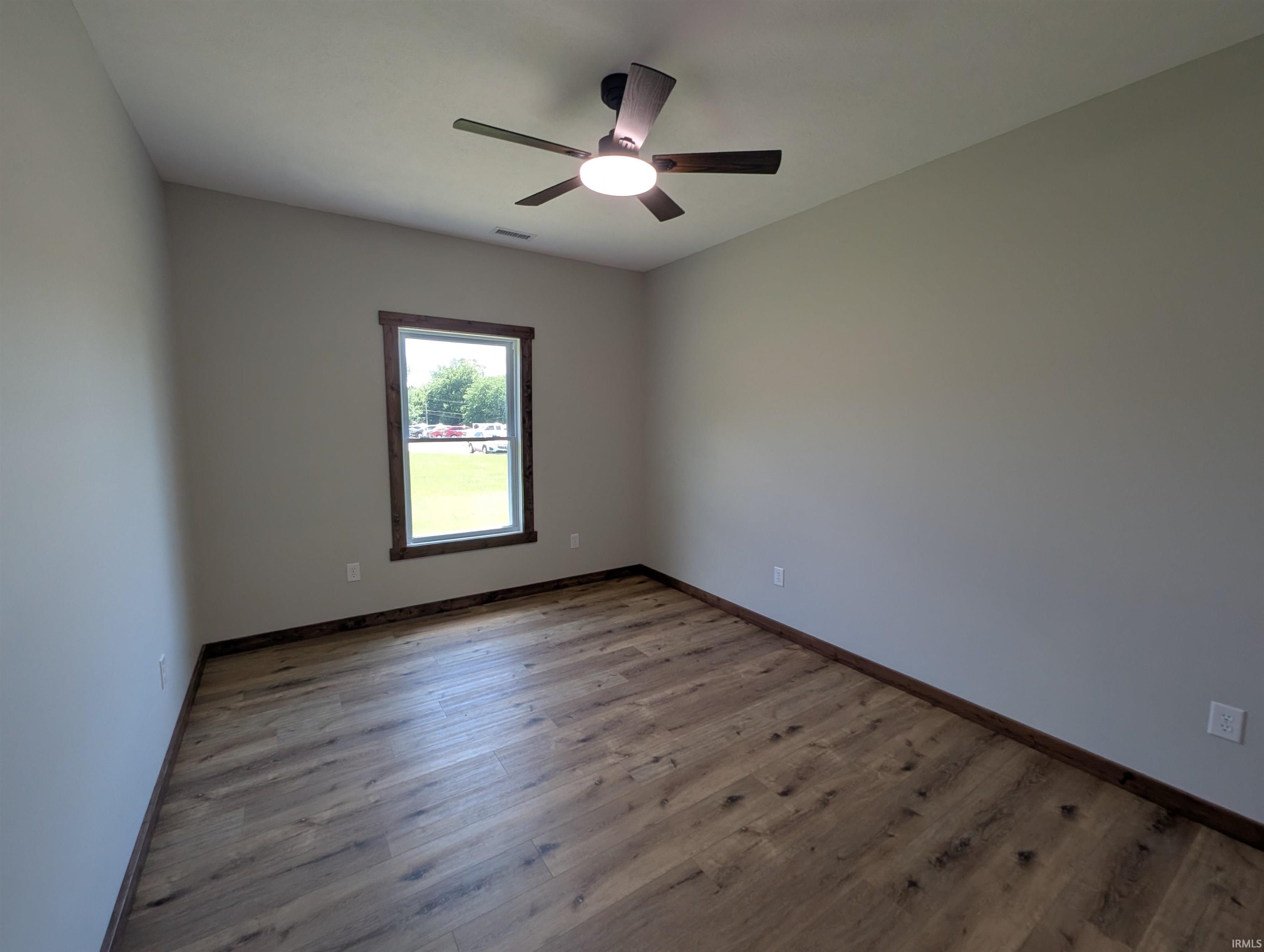 219 Poplar Street Loogootee, IN 47553 - Photo 17 of 27