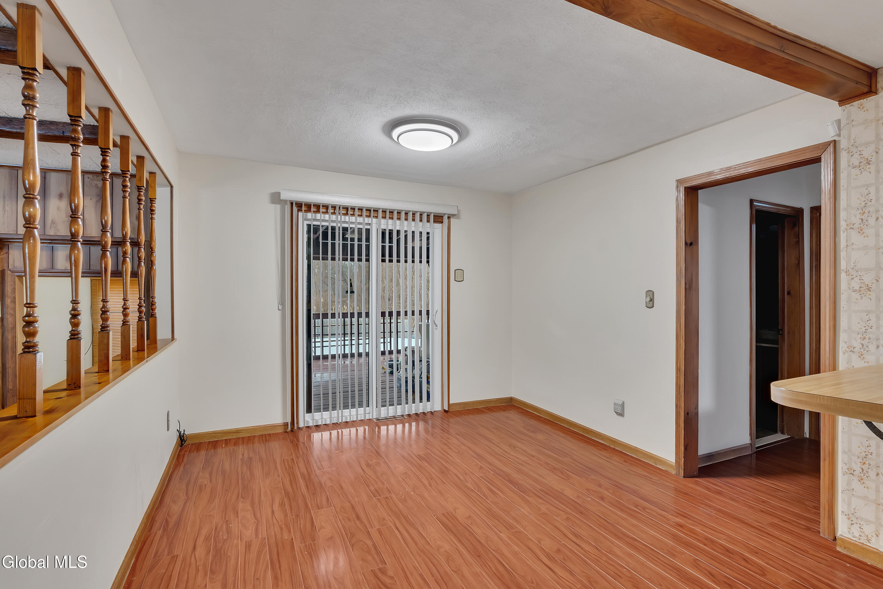 31 St George Place Colonie, NY 12304 - Photo 10 of 33 07-P1710940