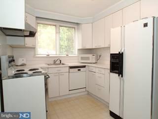 25 Michael Road Havertown, PA 19083 - Photo 4 of 6