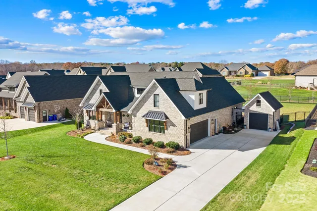 $775,000 | 2983 Tavistock Lane, Lincolnton, NC 28092