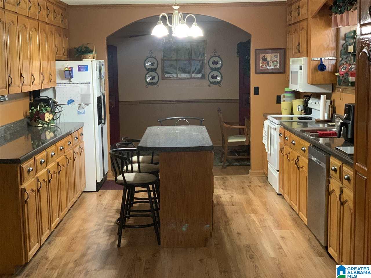 125 Vly Cv Road Jacksonville, AL 36265 - Photo 3 of 39
