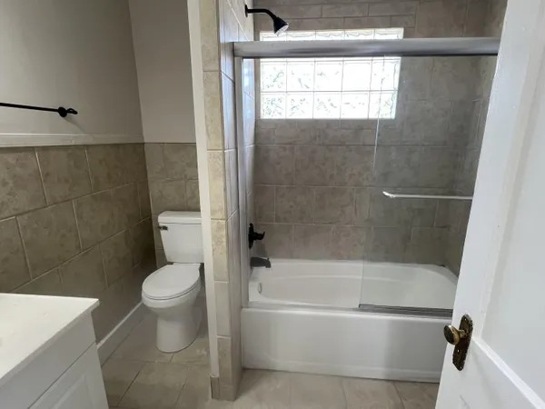 $1,695 | 214 West Buena Vista Avenue, North Augusta, SC 29841