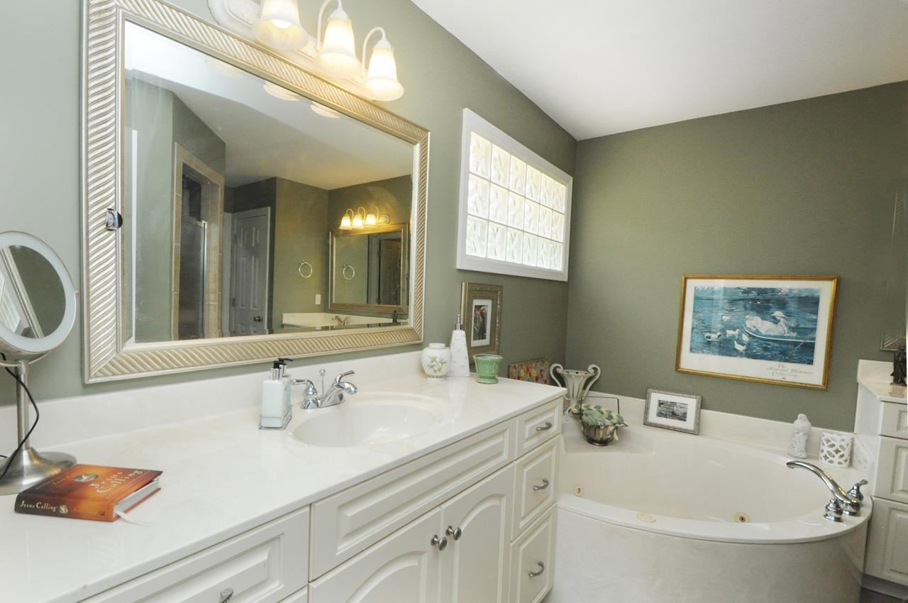 4744 Barfield Road Memphis, TN 38117 - Photo 17 of 25