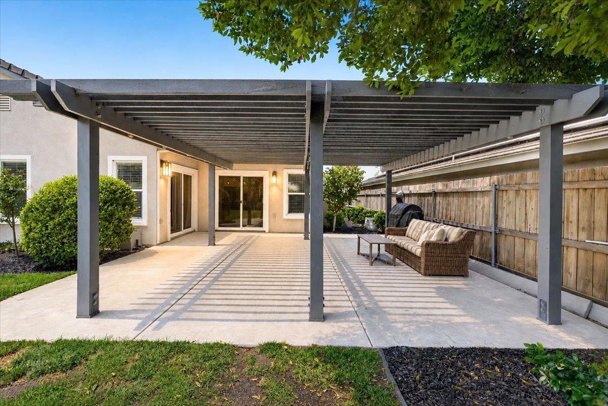437 Silver Ridge Court Oakdale, CA 95361 - Photo 29 of 41 a view of patio with couple of couch in front of house