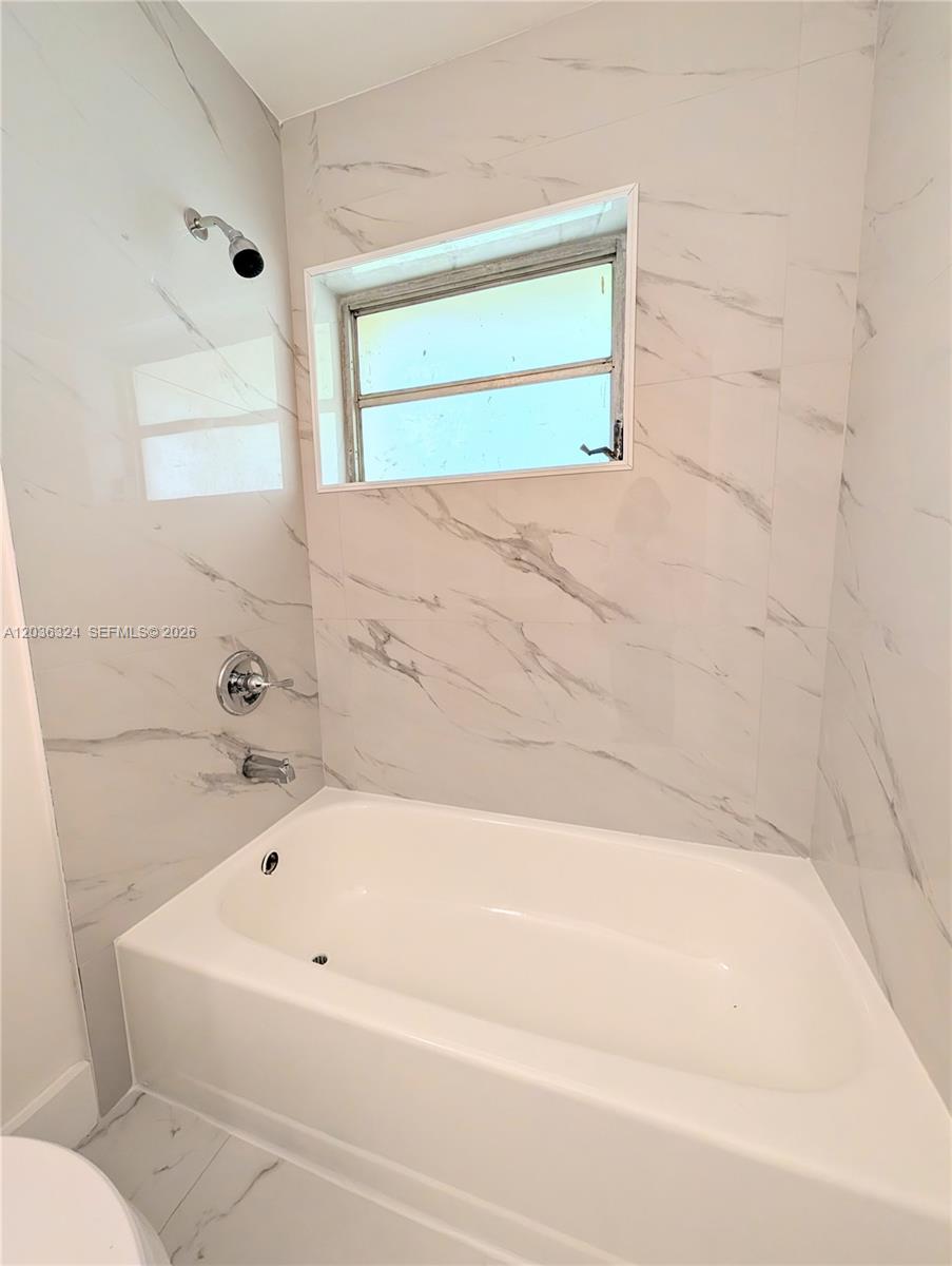 58 Southwest 14th Terrace Homestead, FL 33030 - Photo 6 of 29