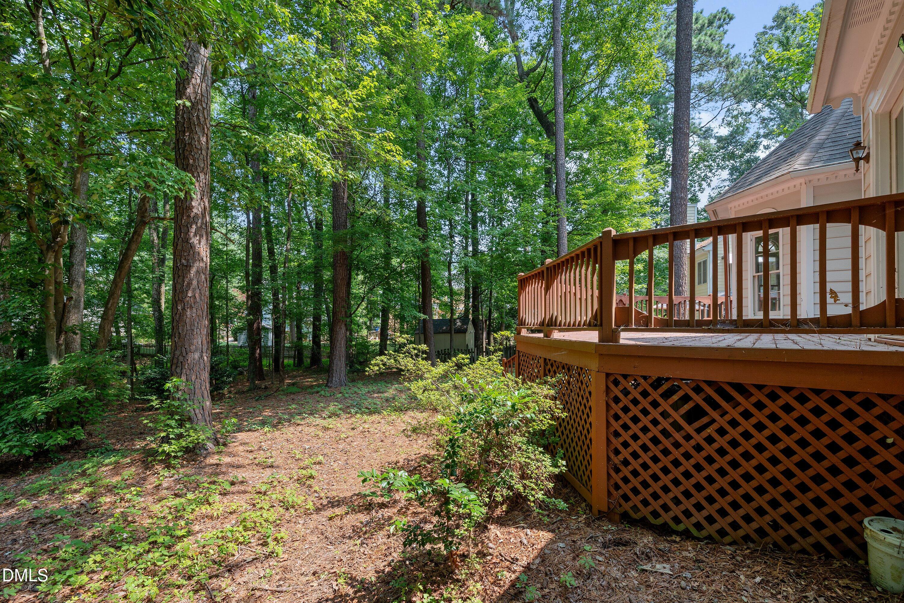 5325 Fairmead Circle Raleigh, NC 27613 - Photo 30 of 43 32-5325 Fairmead_0692