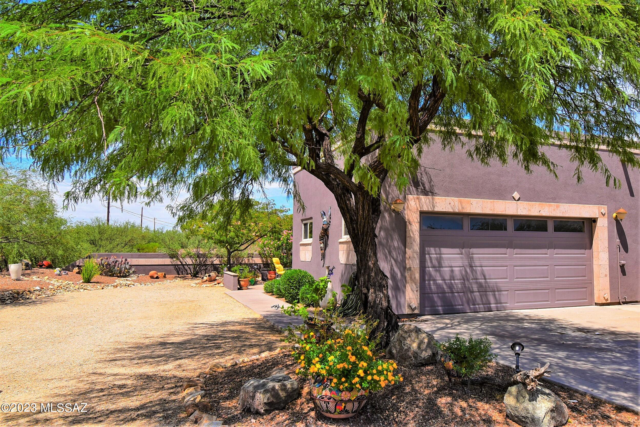 513 Camino Hombre De Oro Rio Rico, AZ 85648 - Photo 32 of 47