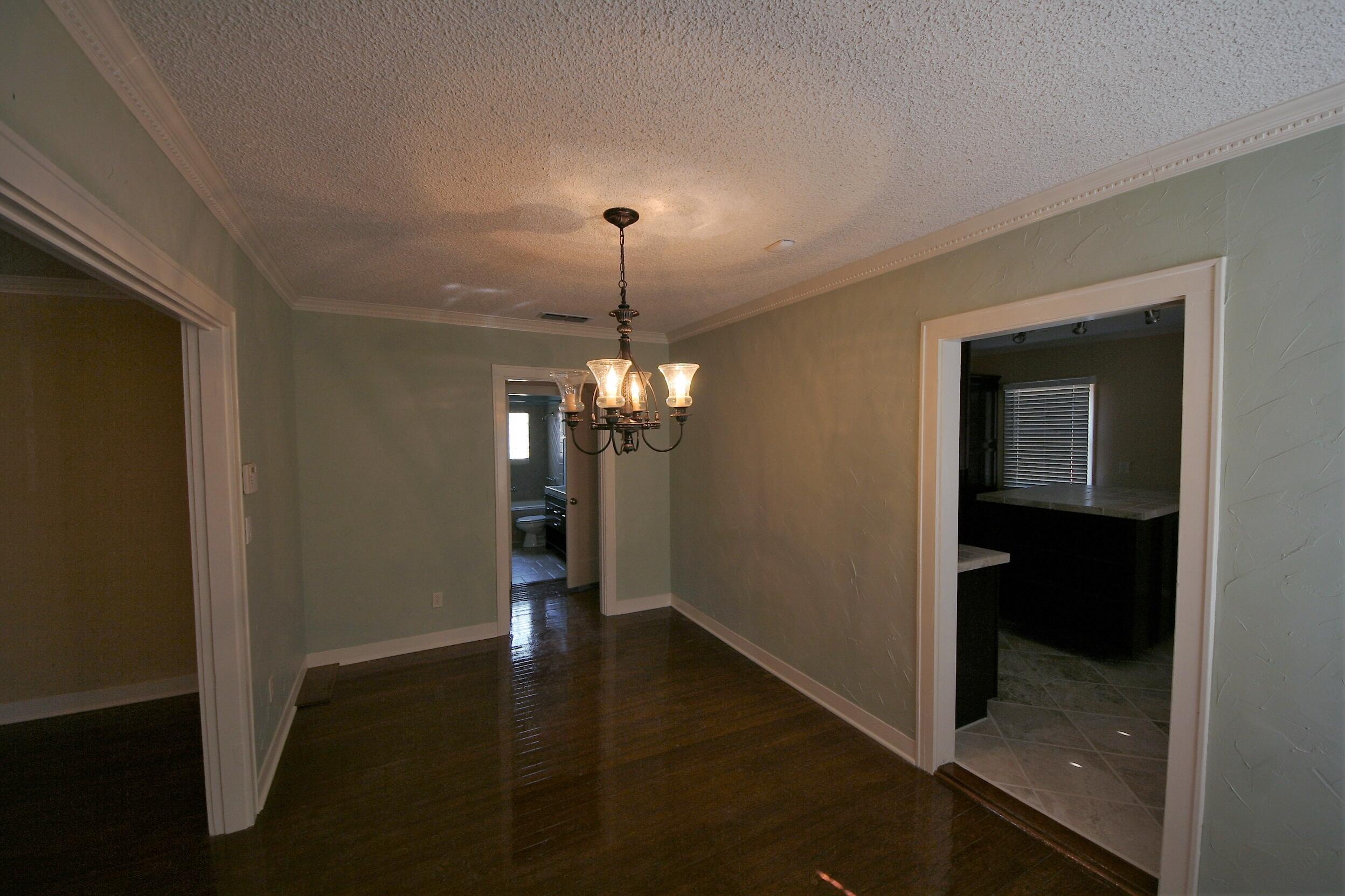 2603 20th Street Lubbock, TX 79410 - Photo 4 of 13 4