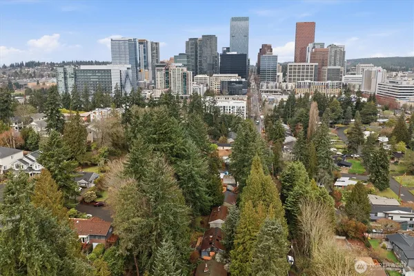 $1,300,000 | 339 108th Avenue Southeast, Bellevue, WA 98004
