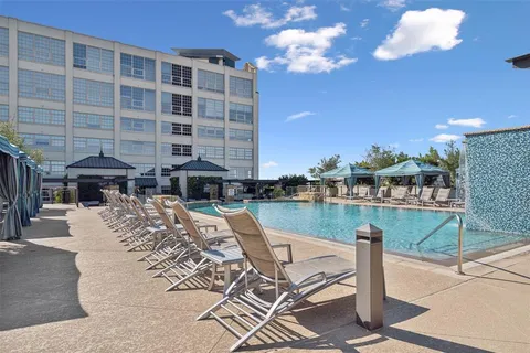 $369,500 | 2600 West 7th Street, Unit 1727, Fort Worth, TX 76107