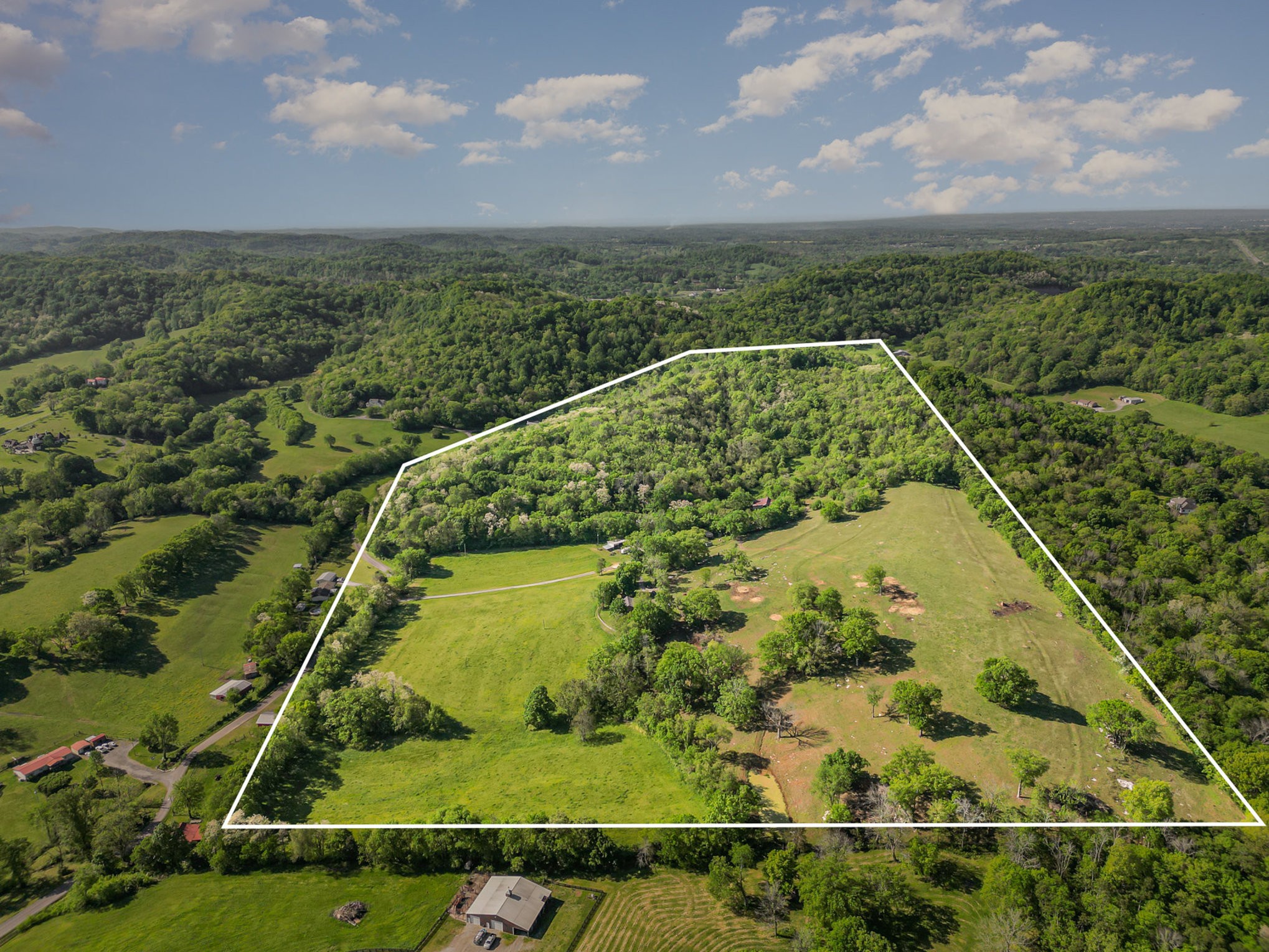 4481 Dyke Bennett Road Franklin, TN 37064 - Photo 7 of 24 a view of a swimming pool with a yard