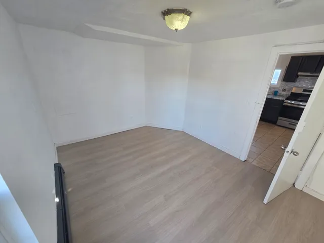 $2,900 | 176 Green Street, Unit 2, Brockton, MA 02301