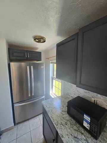 $2,900 | 176 Green Street, Unit 2, Brockton, MA 02301