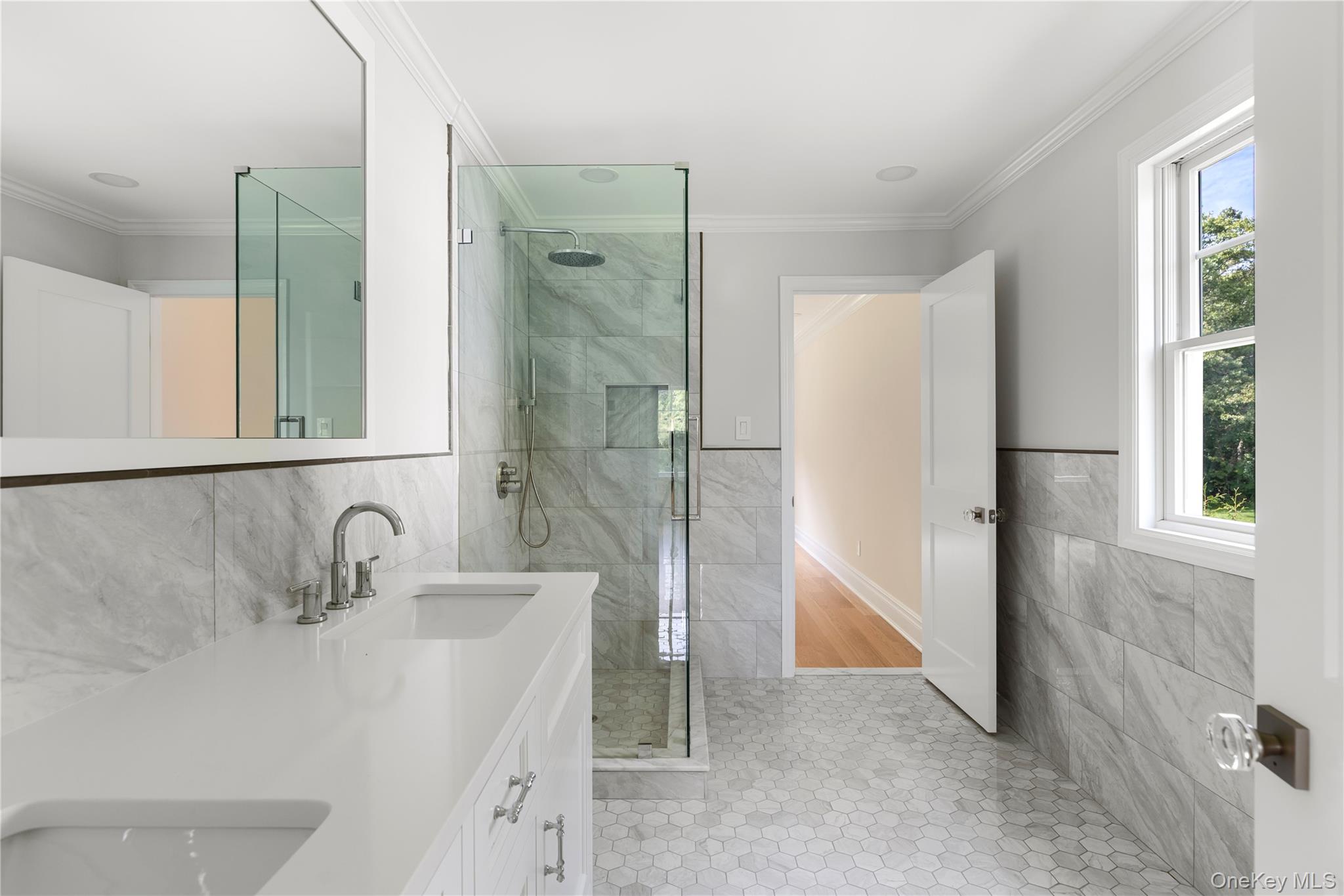 541 Split Rock Road Syosset, NY 11791 - Photo 23 of 27 Gallery Image 23