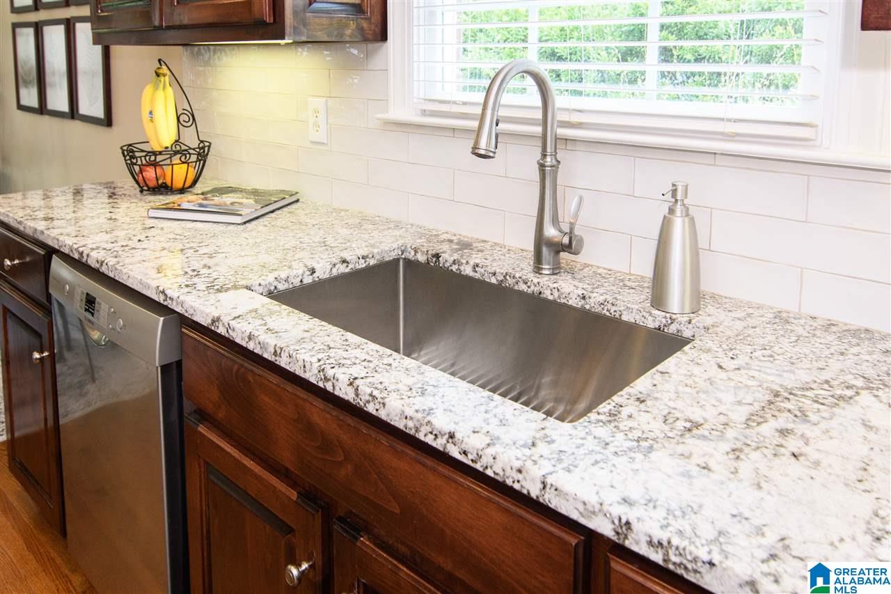 4044 Milner Way Birmingham, AL 35242 - Photo 5 of 50