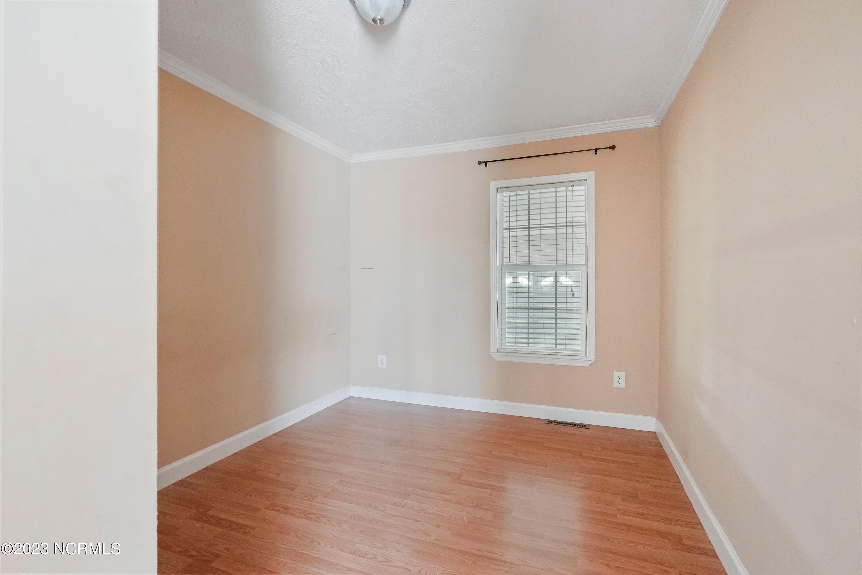 404 Haw Branch Road Richlands, NC 28574 - Photo 13 of 39 404HawBranch-83